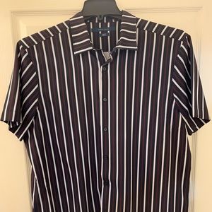 Perry Ellis Short Sleeved Button Down XL